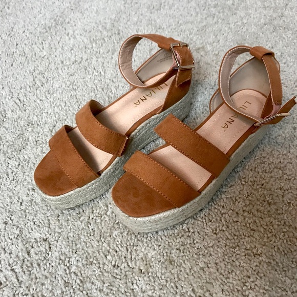 Liliana brown wedge heel - Picture 1 of 3